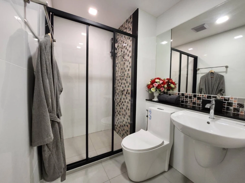 Condo for rent: The One Plus Grand Ramkhamhaeng, private corner room, quiet, reasonable price, reserve now, don't delay.