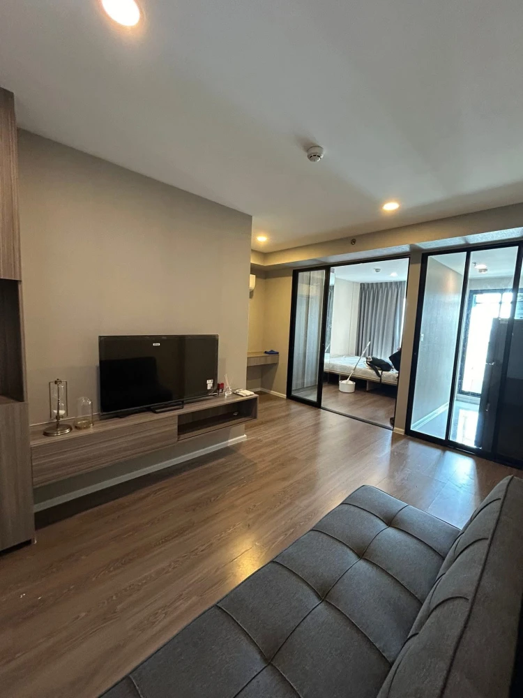Condo for rent at The Origin Phahol Saphanmai. The unit is partitioned into separate, clearly defined zones. Great value, book now!