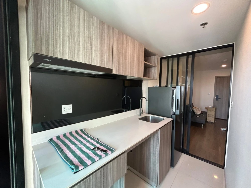 Condo for rent at The Origin Phahol Saphanmai. The unit is partitioned into separate, clearly defined zones. Great value, book now!