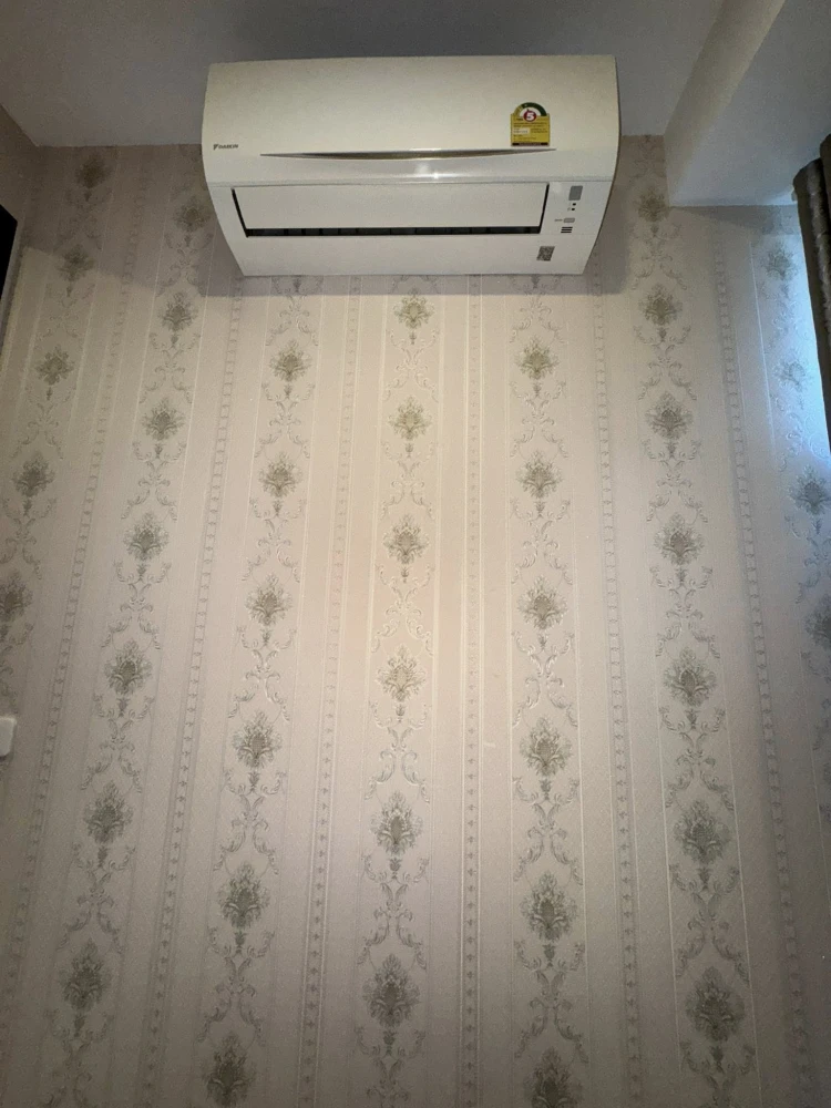 Condo for rent at The Origin Ramkhamhaeng 209. Nice unit, high-quality wallpaper. Amazing price! Book now!