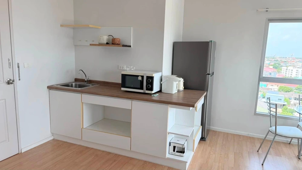 Condo for rent at The Parkland Lite Sukhumvit-Paknam. Spacious rooms with ample living space at a great price. Book now!