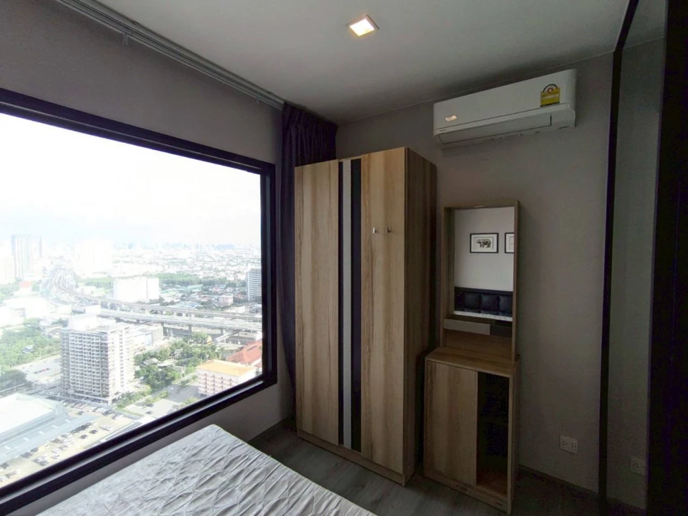 Condo for rent at The Politan Rive. Nice unit on the 36th floor with great views and fully furnished. Book now!
