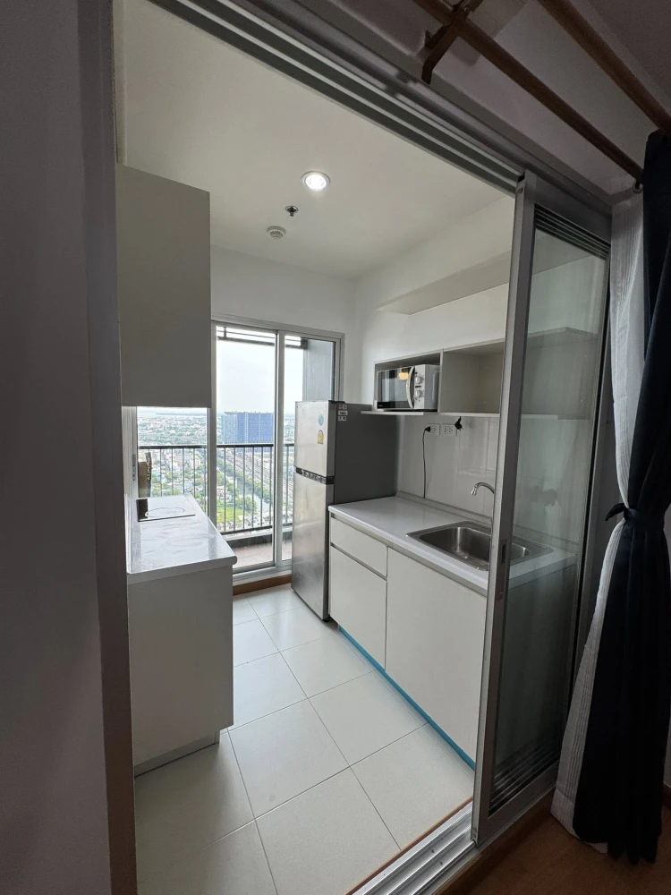 Condo for rent at The President Sukhumvit-Samutprakan. Ready to move in, 33rd floor, beautiful view, great price. Book now!