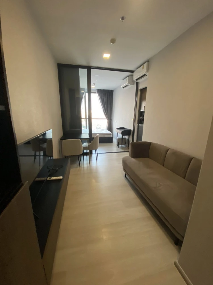 Condo for rent at The Privacy Jatujak. Ready to move in, fully furnished, amazing price. Book now, don't wait!
