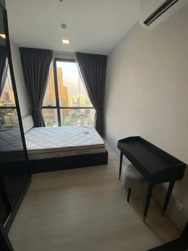 Condo for rent at The Privacy Jatujak. Ready to move in, fully furnished, amazing price. Book now, don't wait!