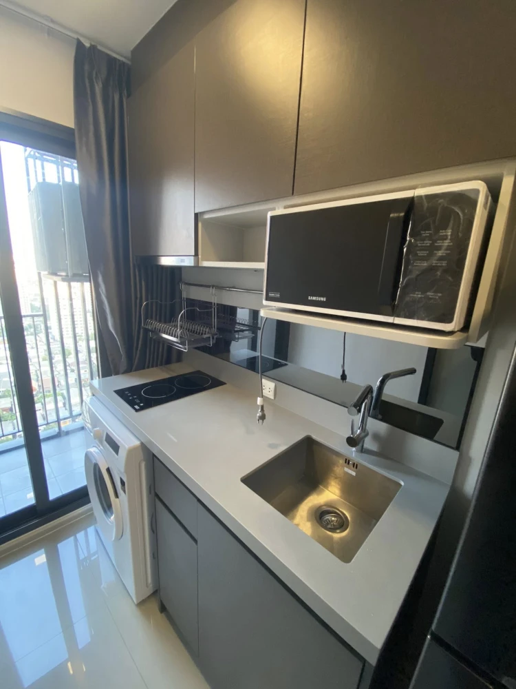 Condo for rent at The Privacy Jatujak. Ready to move in, fully furnished, amazing price. Book now, don't wait!