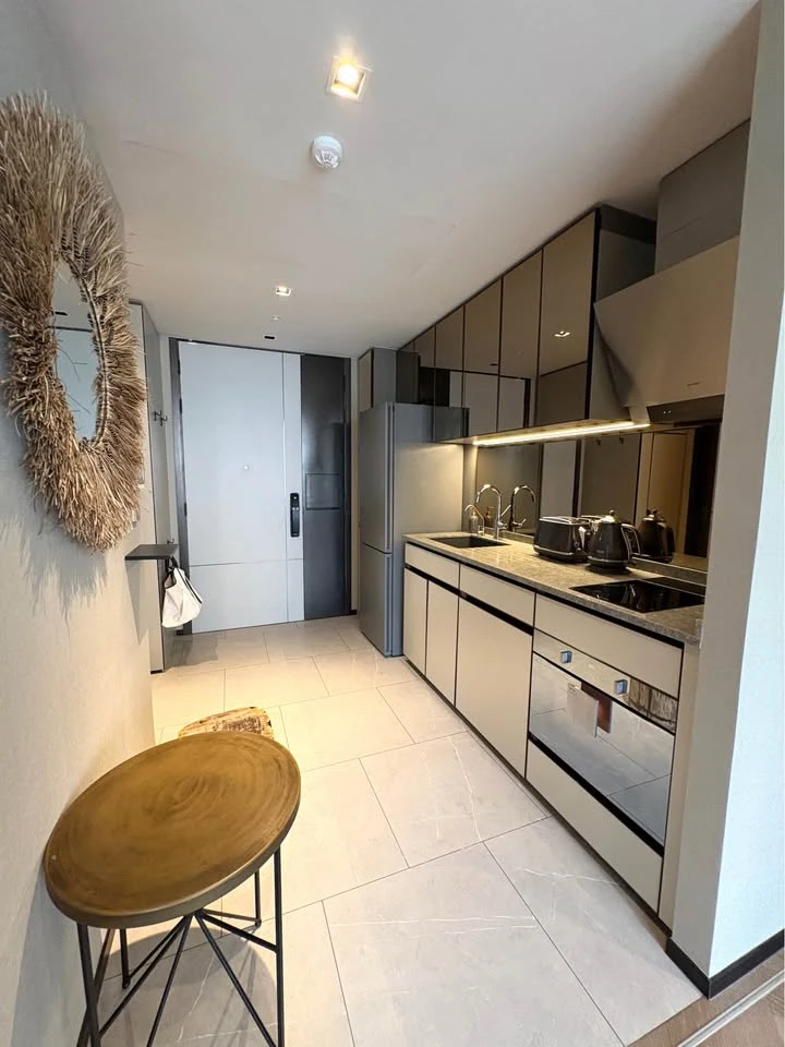 Condo for rent at The Reserve 61 Hideaway. Beautifully decorated unit with high-quality built-in furniture. Everything you need is here. You won't wan