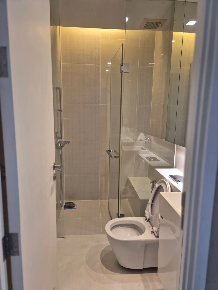 Condo for rent at The Saint Residences. Large and comfortable unit with ample living space on the 34th floor, offering beautiful views. You definitely