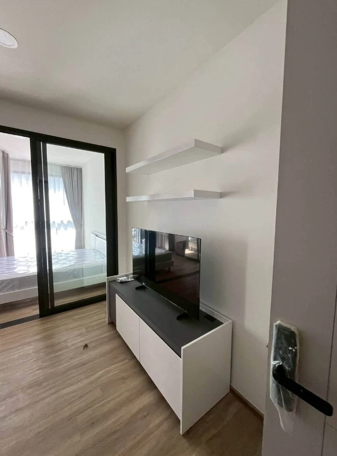 Condo for rent at The Stage Mindscape Ratchada–Huai Khwang. Ready to move in, fully furnished. Book now!