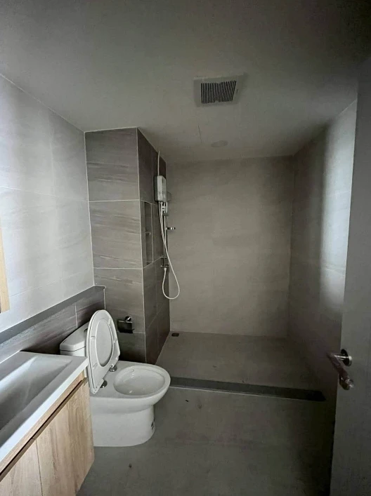 Condo for rent at The Stage Mindscape Ratchada–Huai Khwang. Ready to move in, fully furnished. Book now!