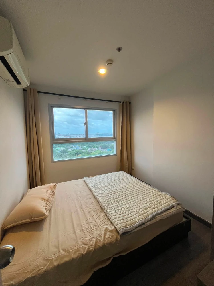 Condo for rent at The Trust @ BTS Erawan, 14th floor, river view, great atmosphere, breezy, comfortable, convenient transportation. Book now!