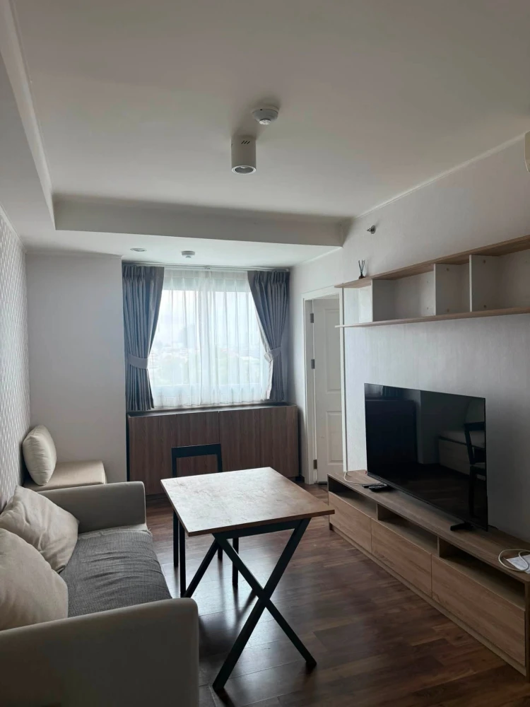 Condo for rent at U Delight Ratchavibha. Corner unit offering privacy. Extra-large living room. Great layout. You'll know it's worth living here. Book