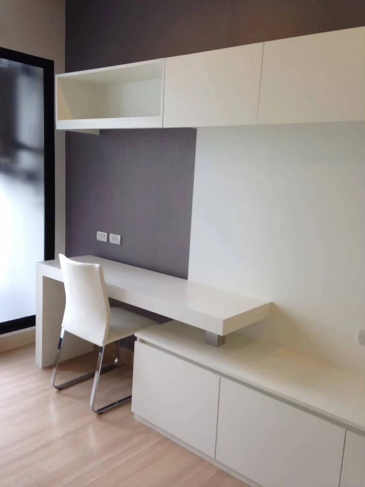 Condo for rent at Urbano Absolute Sathorn-Taksin. Ready to move in, 10th floor with great views. Amazing price! Book now, don't miss out!