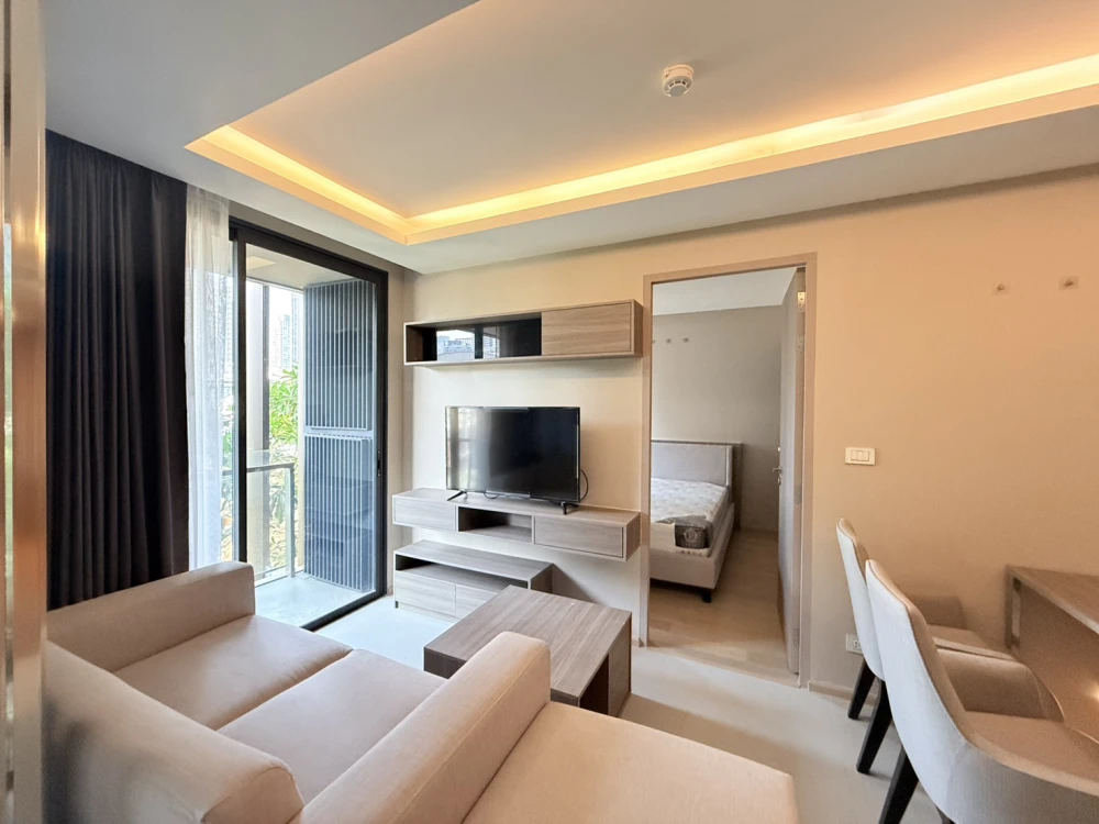 Spacious condo for rent at Urbitia Thonglor. Convenient and fully furnished – everything you need in one place. Book now! Don't miss out!
