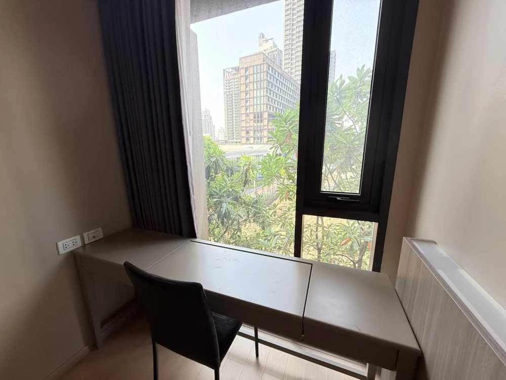 Spacious condo for rent at Urbitia Thonglor. Convenient and fully furnished – everything you need in one place. Book now! Don't miss out!