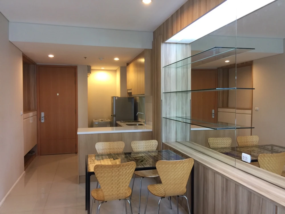 Spacious condo for rent at Villa Asoke. Fully furnished with appliances. Book now!