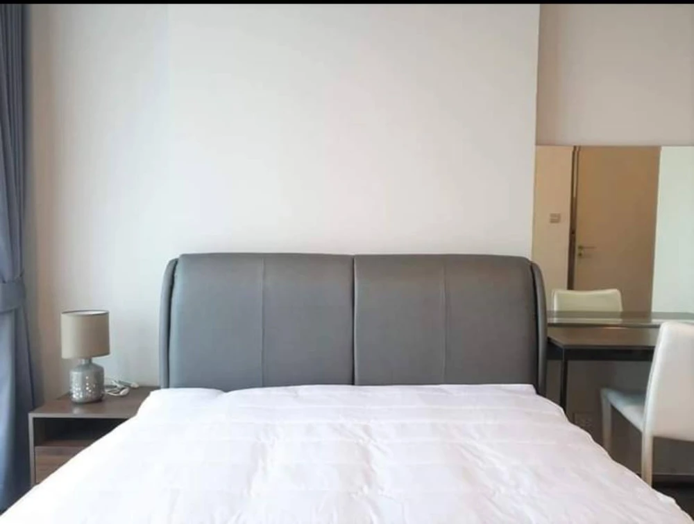 Condo for rent at Whizdom Avenue Ratchada-Ladprao. Nice room, fully furnished with appliances. Just bring your belongings and move in!