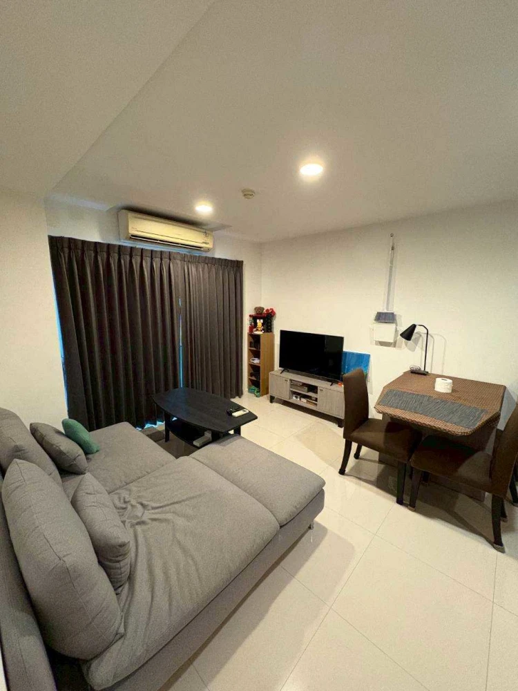 Condo for rent at Whizdom Punnawithi. Spacious and comfortable unit with plenty of usable space. Book now! Don't miss out!
