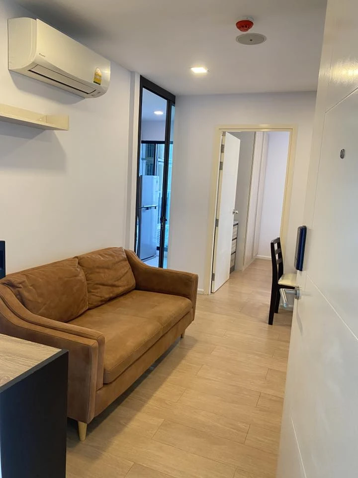 Condo for rent: Wynn Condo, Lat Phrao, Chok Chai 4. Spacious room, lots of usable space. Hurry and reserve now. Don't miss out!