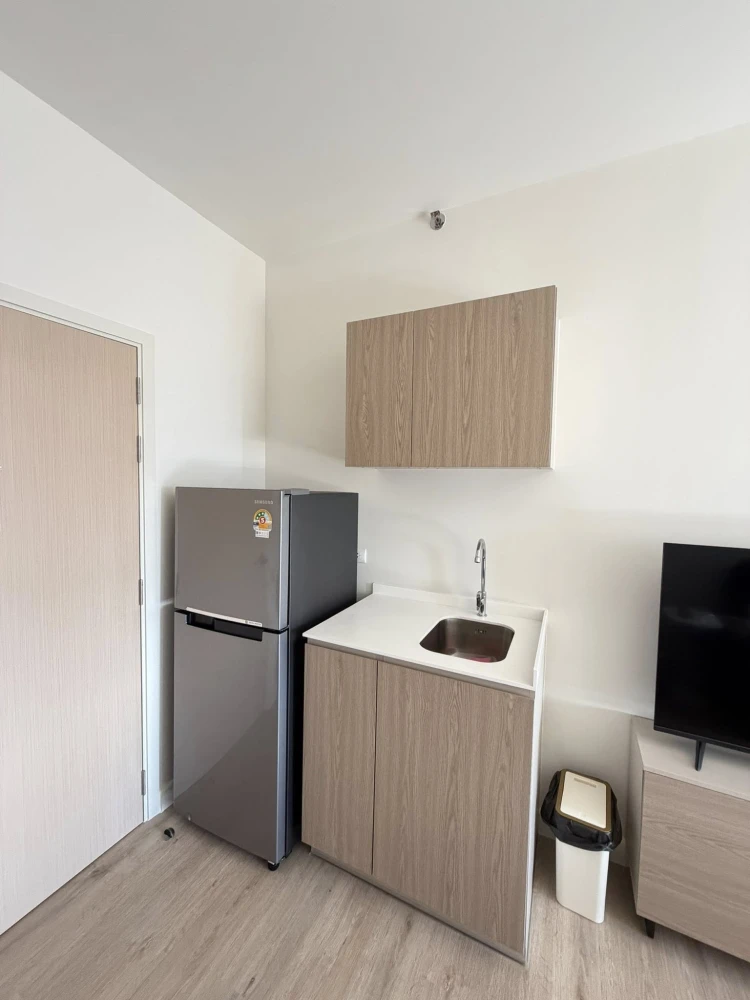 Condo for rent at XIM Suksawat - Rama 3. Nice unit on the 27th floor with great views. Amazing price! Book now, don't wait!