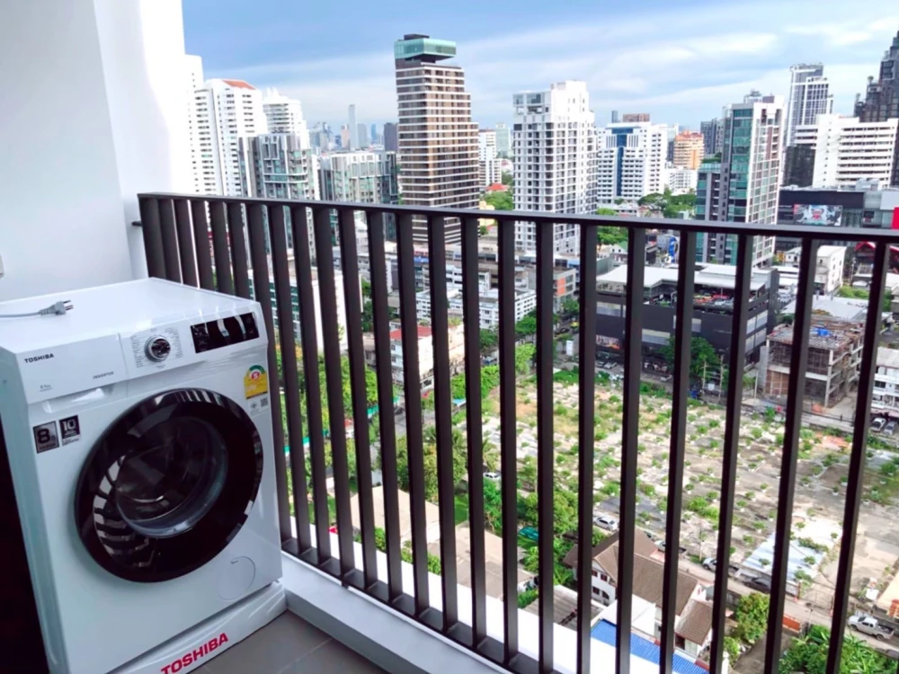 Condo for rent, XT Ekkamai, ready to move in, with good wallpaper. If you don't book, you'll regret it later.