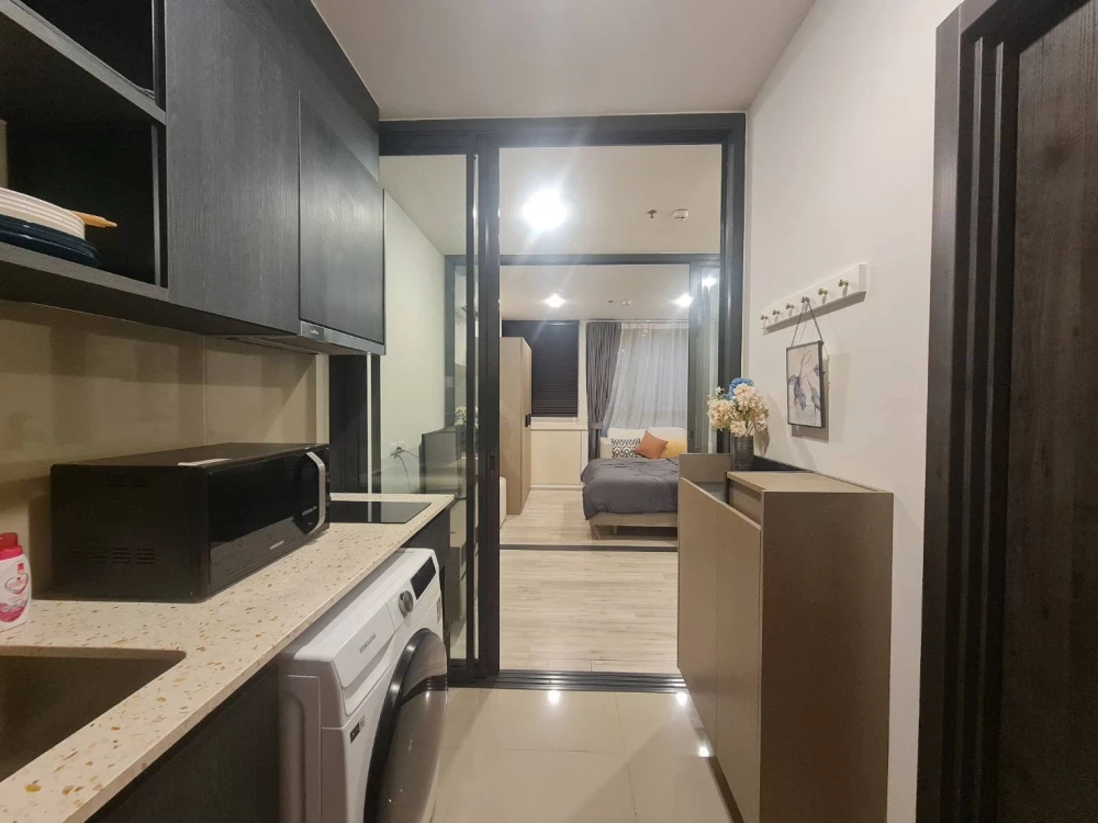 Condo for rent, XT Huai Khwang, ready to move in, separate room, great price, you must hurry to reserve now.