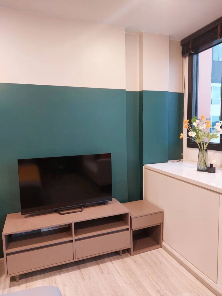 Condo for rent, XT Huai Khwang, corner room, 40th floor, very private, fully equipped, ready to move in immediately.