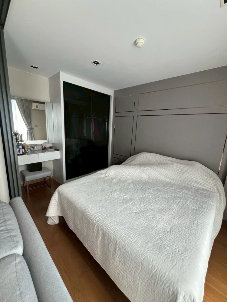 Condo for rent, Altitude Define. Nicely decorated unit with complete furniture and appliances. Just bring your belongings and move in! Don't wait!