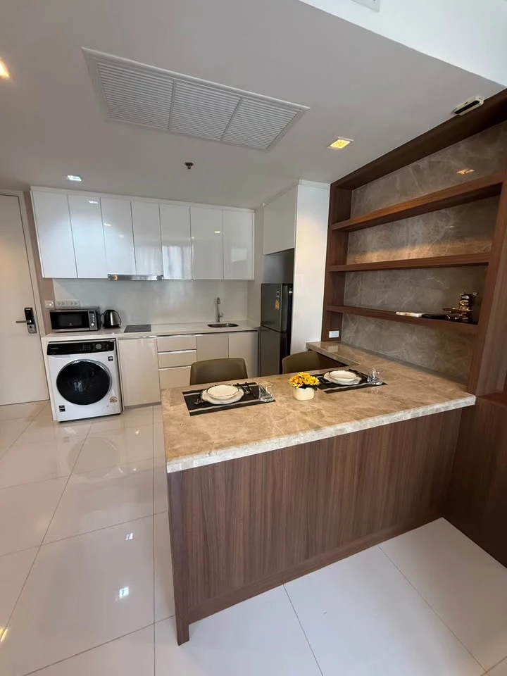 Condo for rent, Nara 9 by Eastern Star. Beautifully decorated unit with amazing built-in furniture. You'll regret missing out!