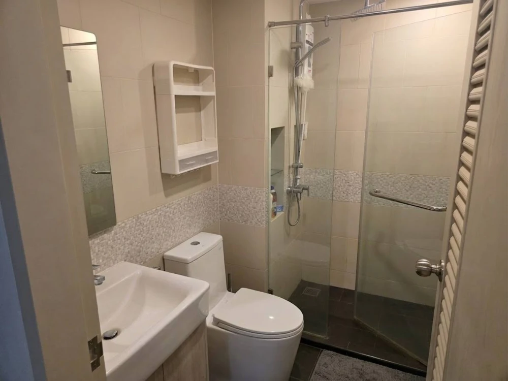 Condo for rent, Chewathai Hallmark Charan 13. Ready to move in. Fully furnished. Book now, don't miss out!