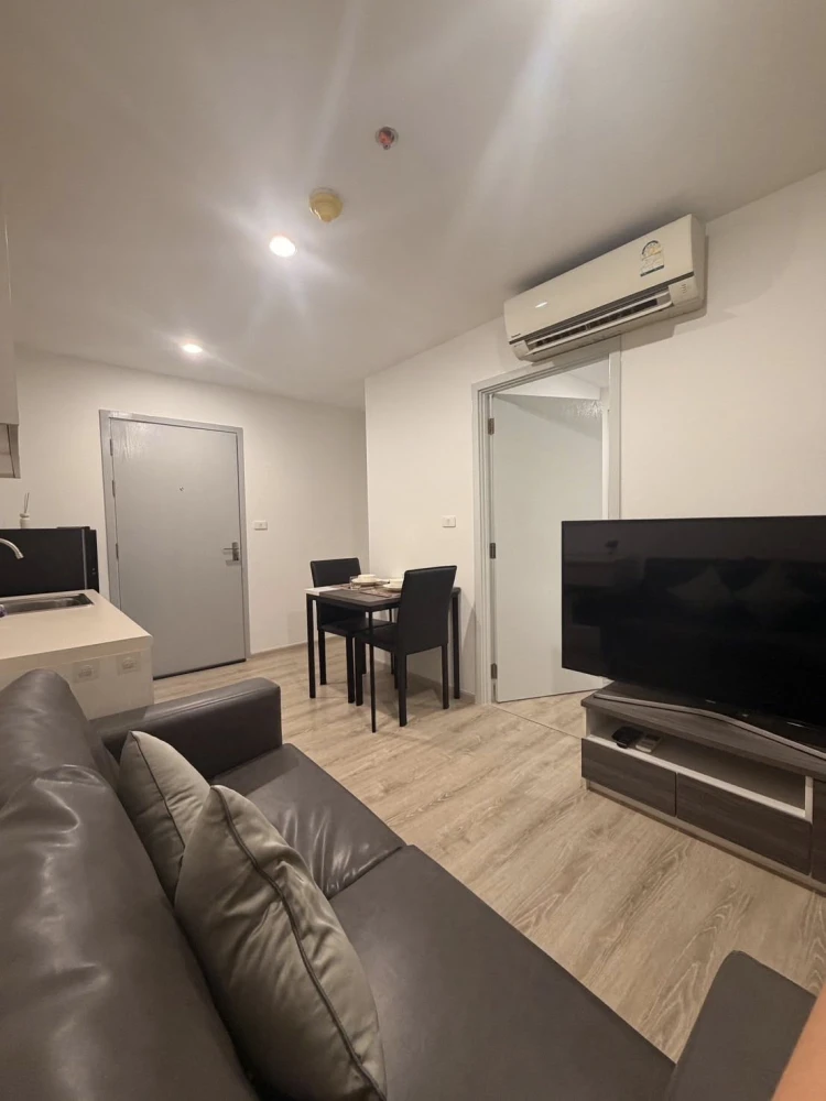 Condo for rent, Chewathai Phetkasem 27, ready to move in, 14th floor, high floor with great view. Convenient and complete amenities. Book now!