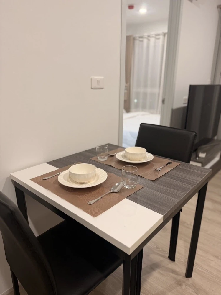 Condo for rent, Chewathai Phetkasem 27, ready to move in, 14th floor, high floor with great view. Convenient and complete amenities. Book now!