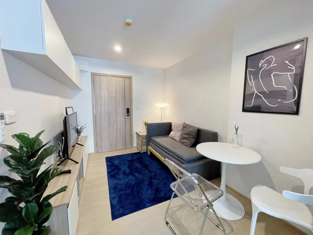 Condo for rent, The Excel Hideaway Sukhumvit 71, 6th floor, corner unit, city view, bright and airy with no tall buildings obstructing the view, good