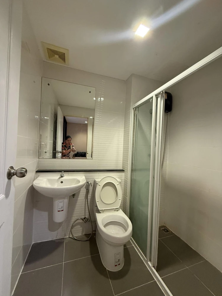 Condo for rent at B Republic Sukhumvit 101/1. Nice room, fully furnished with appliances. Book now before it's too late!