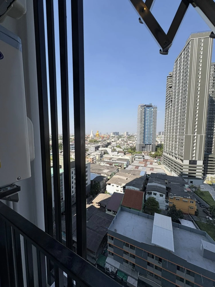 Condo for rent, Regent Home Wutthakat. Nicely decorated unit with complete amenities. Just bring your belongings and move in! Don't wait!