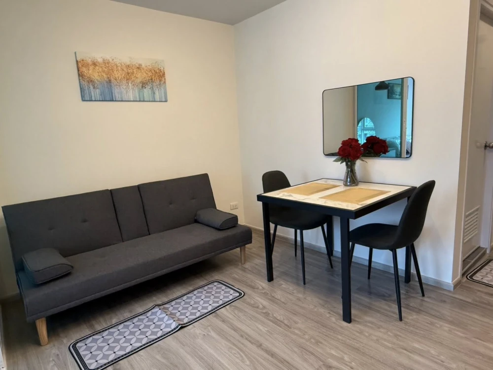 Condo for rent at Regent Home Bangna. The unit is partitioned into separate, clearly defined zones. Amazing price! Book now, don't miss out!