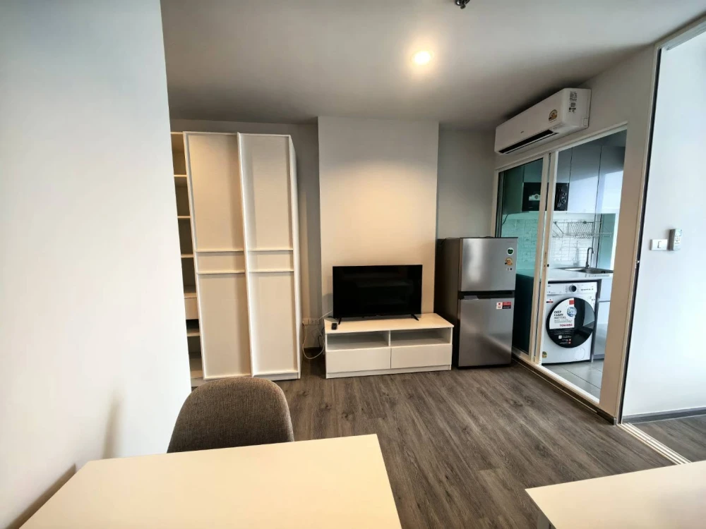 Condo for rent at Regent Home Bangna. Features a well-partitioned layout with perfectly defined zones. Great price—book yours today!