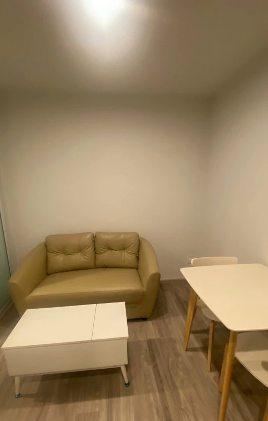 Condo for rent, Regent Home Bangna. Ready to move in, partitioned into separate areas. Amazing price! Book today! Don't miss out!