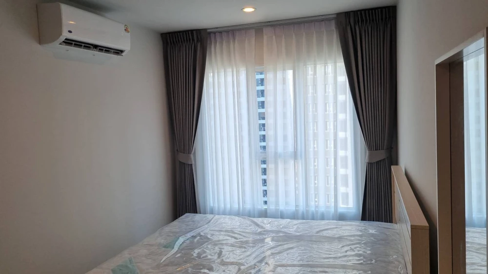 Condo for rent, Regent Home Bangna, ready to move in, just bring your own luggage and you can move in right away. You must hurry to reserve now.