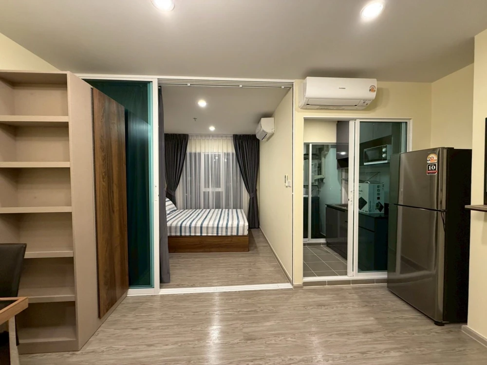 Condo for rent, Regent Home Bangna. Corner unit, private, fully furnished and ready to move in. Book today! Don't miss out!