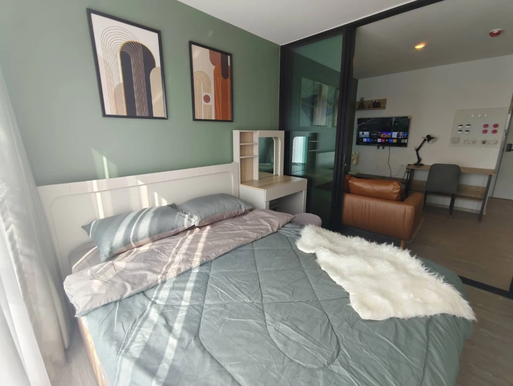 Condo for rent, Regent Home Bangna. Fully furnished and ready to move in. Complete amenities. Great price. Book now, don't miss out!