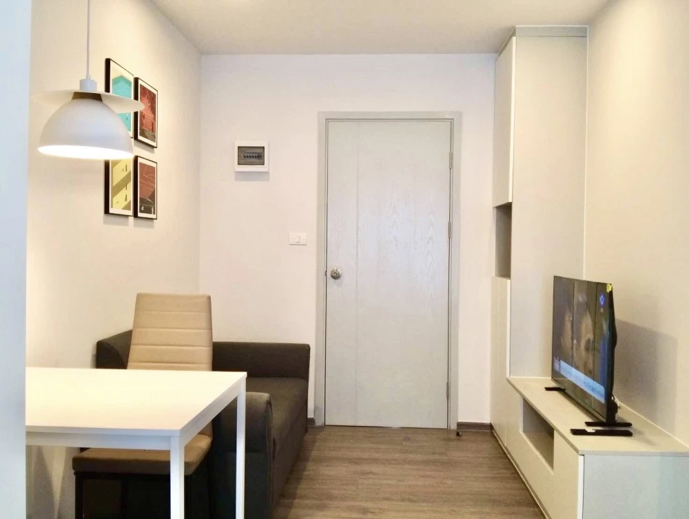 Condo for rent: Regent Home Wutthakat. Ready to move in. Fully furnished. Hurry and reserve now. Don't miss out!