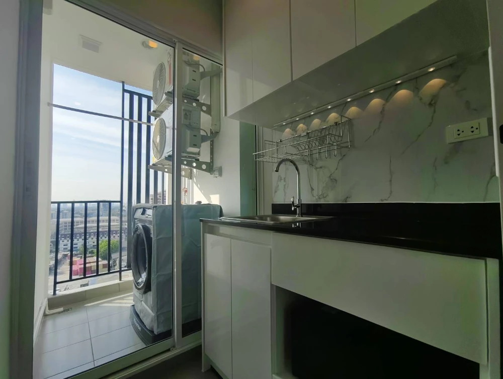 Condo for rent, Regent Home Bangna, fully furnished, 12th floor with great view, affordable price, everything you need in one place. Book now, don't m