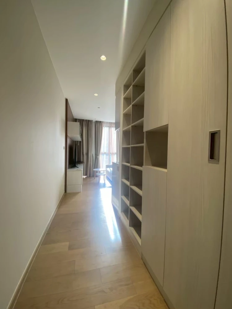 Condo for rent, Runesu Thonglor 5, ready to move in, complete with amenities, good price, come reserve now, don't miss out!