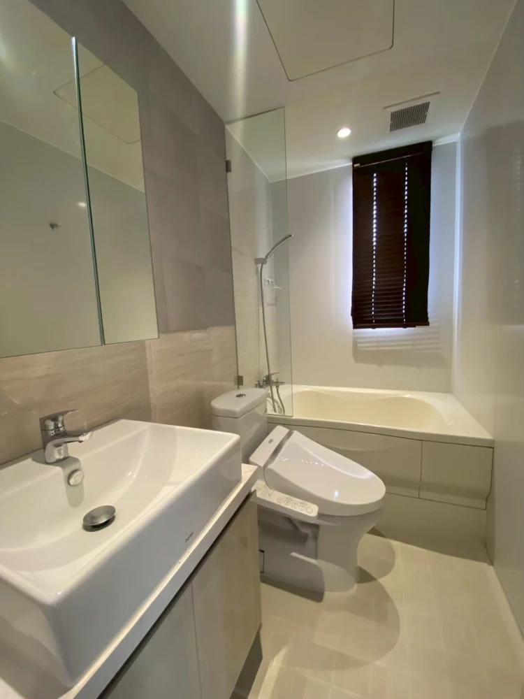Condo for rent, Runesu Thonglor 5, ready to move in, complete with amenities, good price, come reserve now, don't miss out!