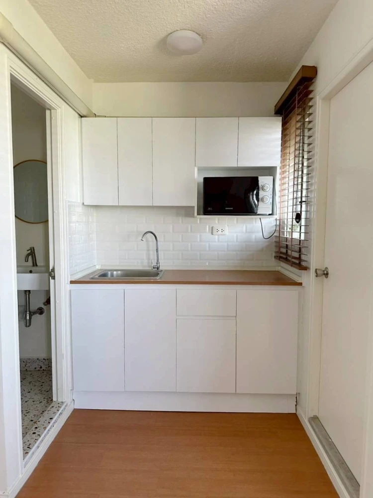 Condo for rent at Lumpini Romklao-Suvarnabhumi. Large, comfortable unit with ample living space. Don't miss out!