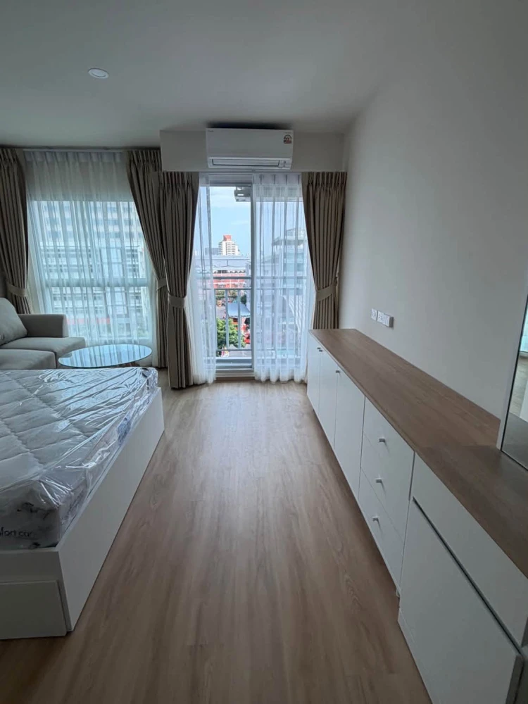 Condo for rent at Lumpini Ville Charan-Fai Chai. A lovely unit, fully furnished and equipped with all appliances. Reasonably priced—book now!
