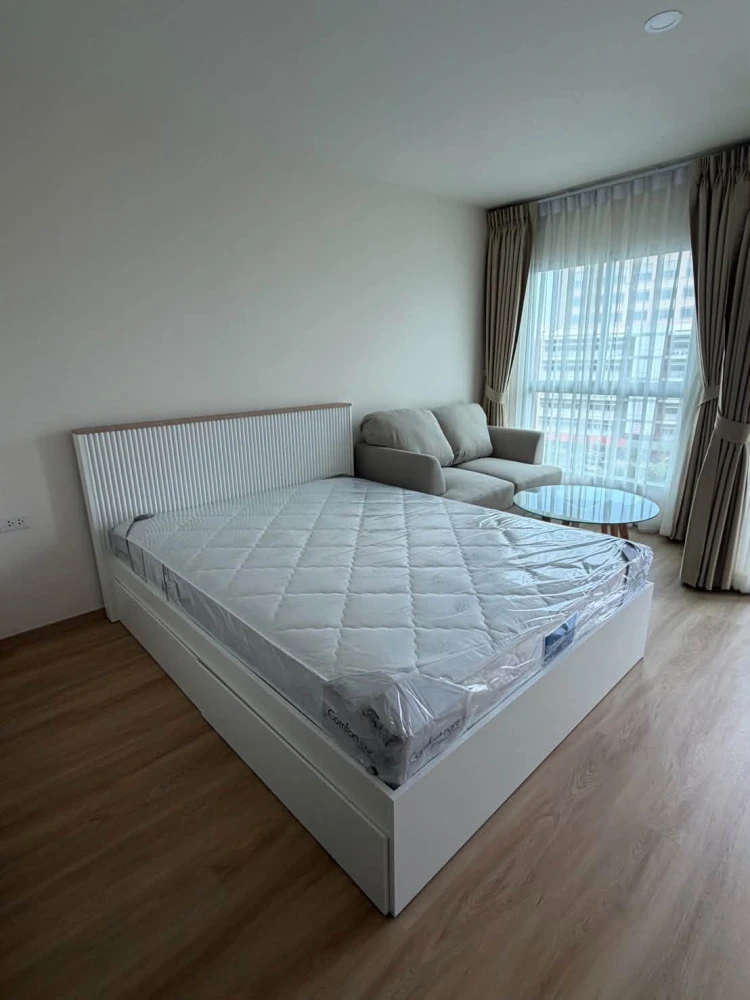 Condo for rent at Lumpini Ville Charan-Fai Chai. A lovely unit, fully furnished and equipped with all appliances. Reasonably priced—book now!