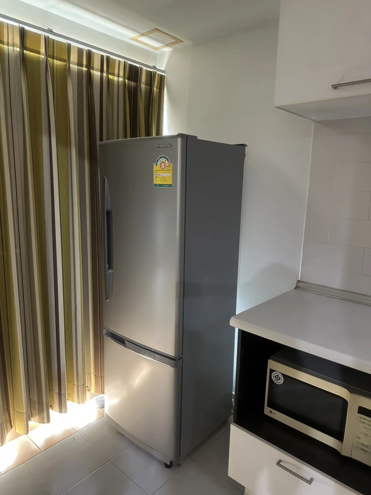 Condo for rent at Lumpini Ville Ramkhamhaeng 26. Ready to move in, well-partitioned with separate zones. Great price! Book now, don't miss out!