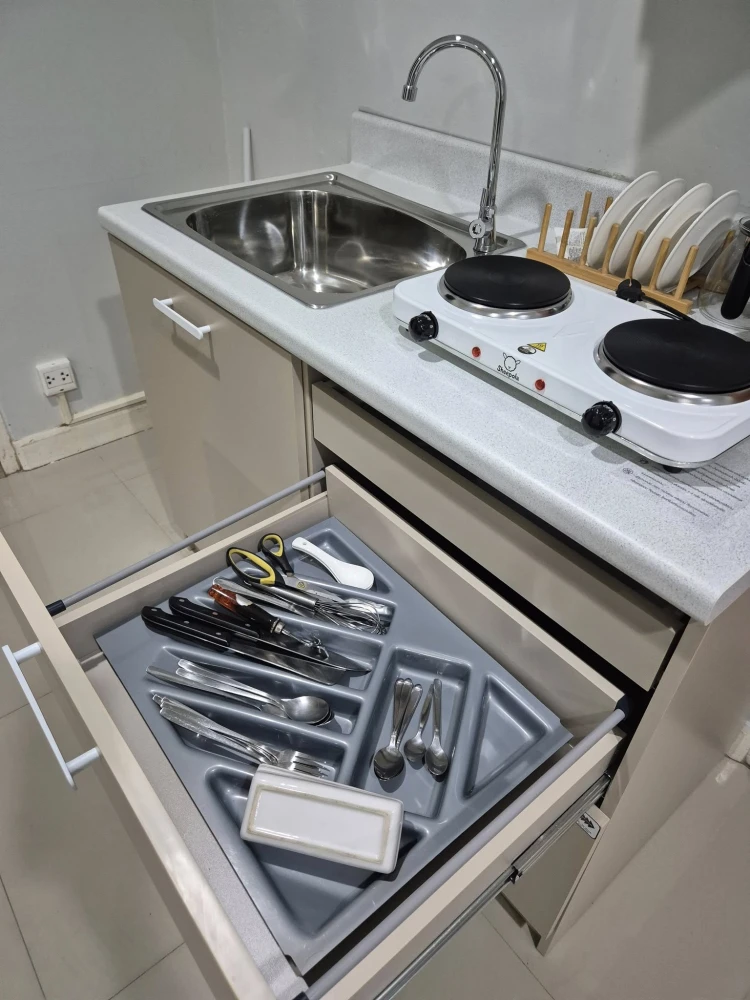 Condo for rent, Lumpini Suite Sukhumvit 41, luxury room, convenient travel.